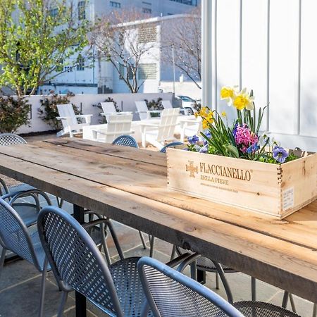 Boutique Room Steps From Downtown Mall Rose Jean Room 3 Charlottesville Eksteriør bilde