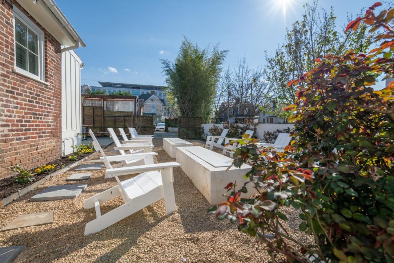 Boutique Room Steps From Downtown Mall Rose Jean Room 3 Charlottesville Eksteriør bilde